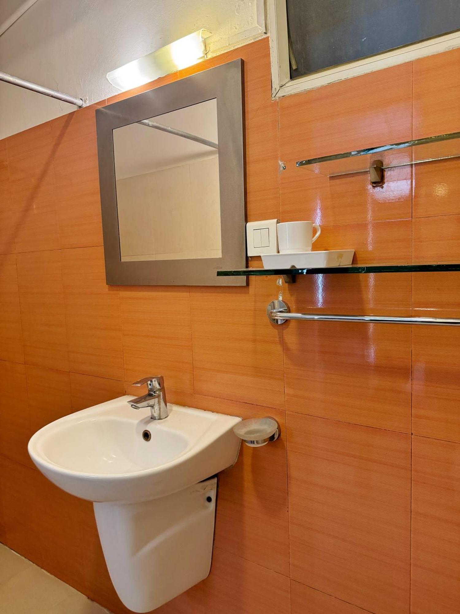 Ananya Apartments Phase 1 Катманду Стая снимка